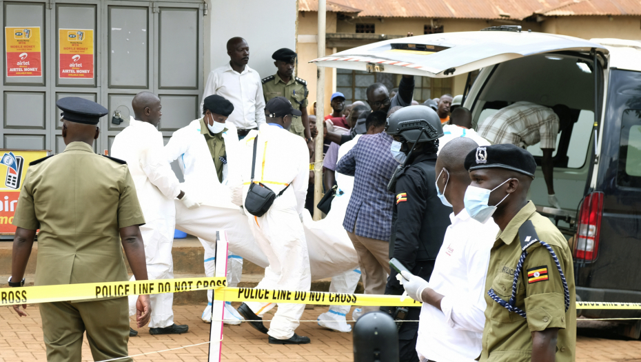 MASAKR U ŠKOLI U UGANDI 42 ubijeno mačetama pa spaljeni do neprepoznatljivosti