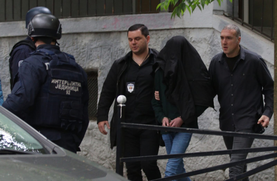 MONSTRUOZAN HIBRIDNI RAT PROTIV DECE SRBIJE Profesor beogradskog Univerziteta otkriva uzrok dva masakra u Srbiji!