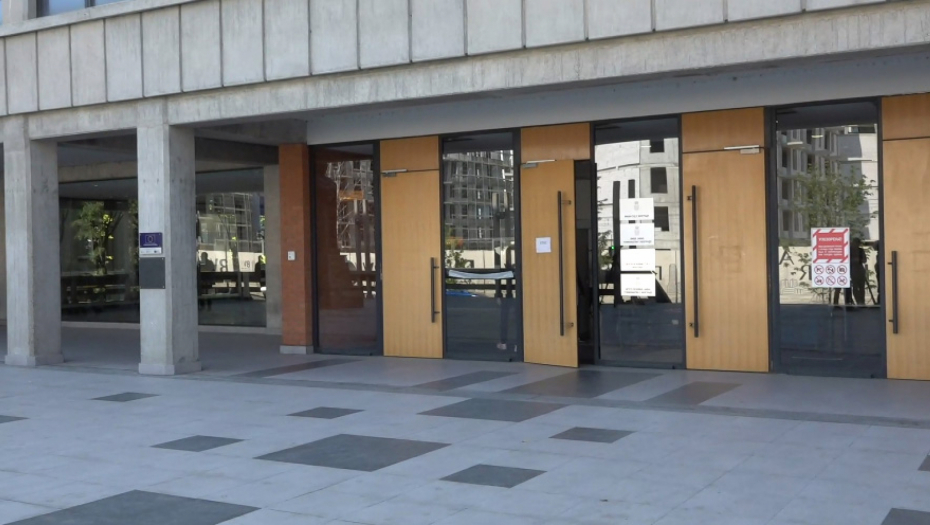 ZLOČIN KOJI I DANAS LEDI KRV U ŽILAMA Majka ubila bebu pa je danima držala na terasi u kesi za đubre