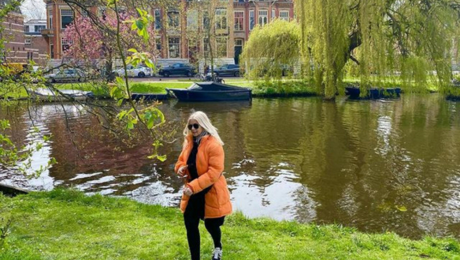 BIVŠA ŽENA JOVANA MEMEDOVIĆA ŽIVI U SEOSKOJ IDILI Uzgaja voće i povrće i uživa daleko od grada, zavirite na njeno imanje