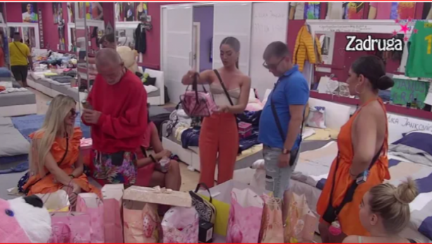 NISU JE IZNEVERILI Anđela oduševljena poklonima koje je dobila od podrške, ispunili sve njene želje sa podugačkog spiska!