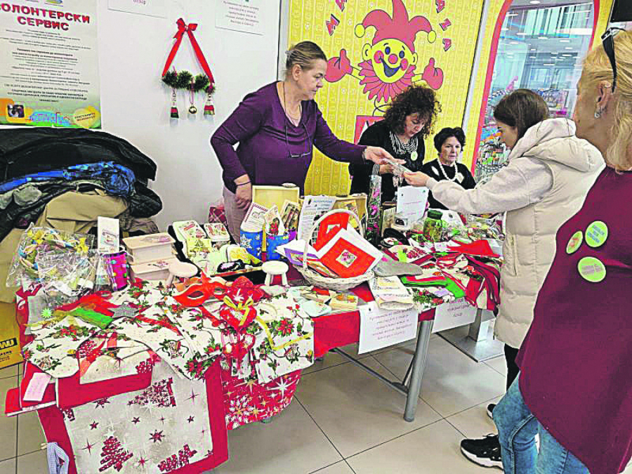 BESPLATNA POMOĆ, ALI I ZABAVA Volonterski servis opštine Zvezdara poboljšava kvalitet života sugrađana