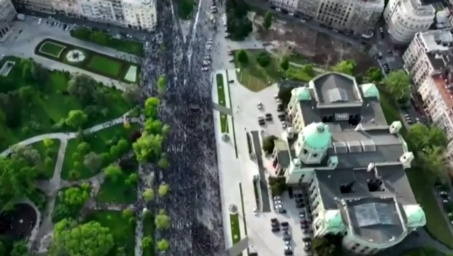 BEOGRAD IZ VAZDUHA Šaka jada na protestu - pogledajte iz ptičije perspektive (VIDEO)