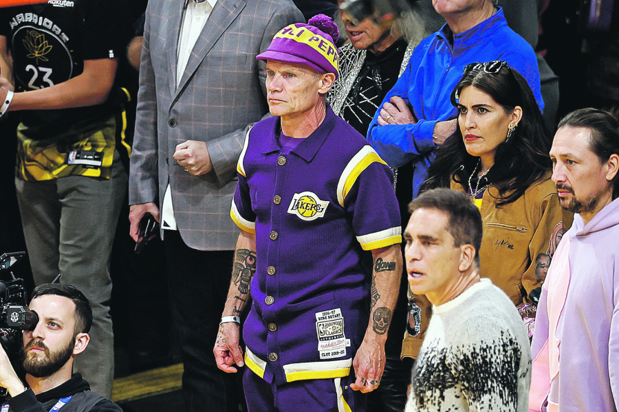 NBA HOLIVUD Lejkersi pred njom nisu mogli da izgube: Crnka s 350 miliona ukrala šou!