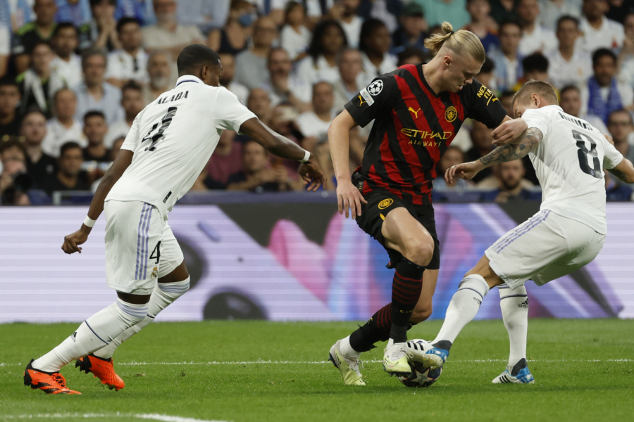 ODLUKA PADA U MANČESTERU Real i Siti golovima Vinisijusa i De Brujnea remizirali, sledi revanš na Ostrvu i bitka za finale Lige šampiona