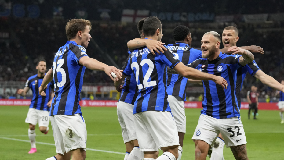 180 SEKUNDI ZA KORAK KA FINALU Inter u tri minuta obojio Milano u crno-plavo i došao jako blizu puta u Istanbul (VIDEO)