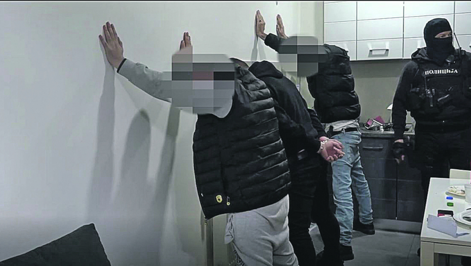 OBORENA PRESUDA MAKROU I SEKRETARICAMA  Navodili  devojke na prostituciju, a za nać uzimali basnoslovnu sumu