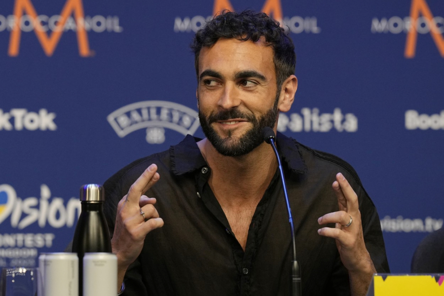 PORAŽAVAJUĆA ISTINA O PREDSTAVNIKU ITALIJE NA EVROVIZIJI Mnogi mu prognoziraju pobedu, bori se sa teškim psihičkim poremećajem!