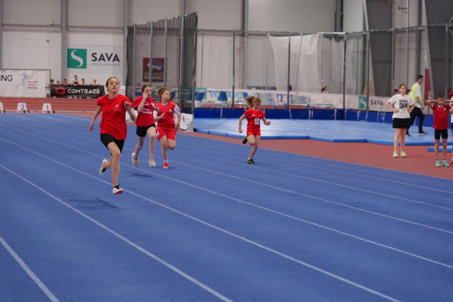 Čak 940 školaraca na finalu atletskog prvenstva