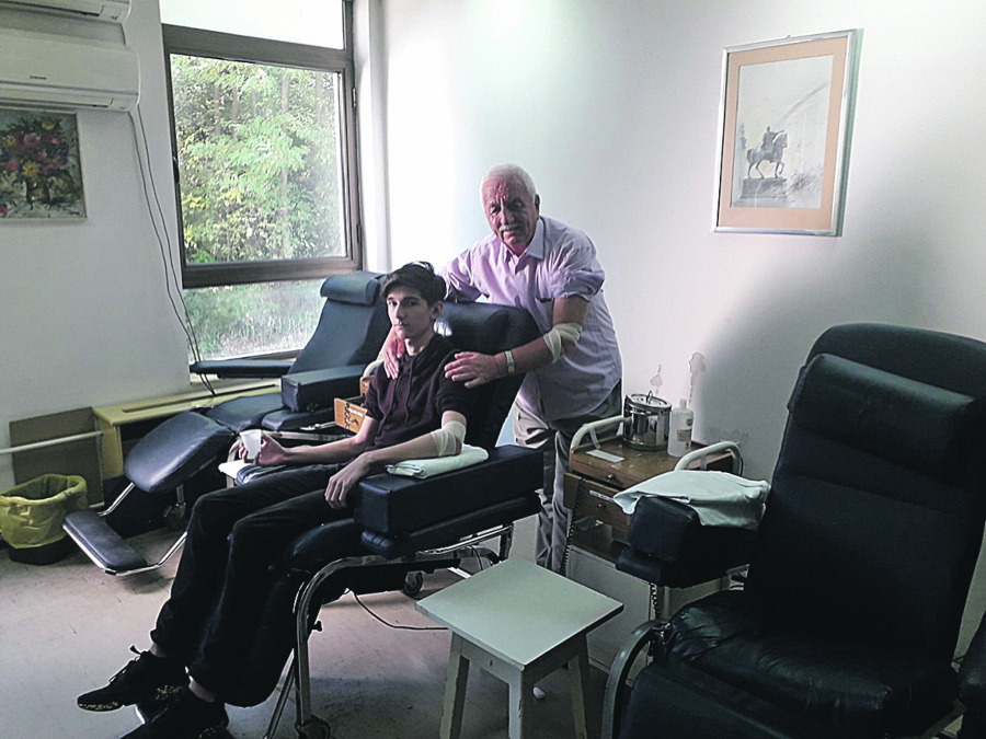 PLEMENITO! Hasim Bogućanin koji je krv dao 168 puta je apsolutni rekorder u ovoj humanoj misiji: Poklonio 80 litara svoje krvi i ne namerava da stane!