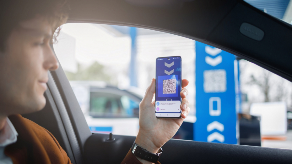 DRIVE.GO UZ OVU APLIKACIJU PLAĆATE GORIVO BEZ ČEKANJA NA KASI Mobilna aplikacija NIS-a donosi plaćanje goriva iz udobnosti automobila, bez potrebe za odlaskom na kasu
