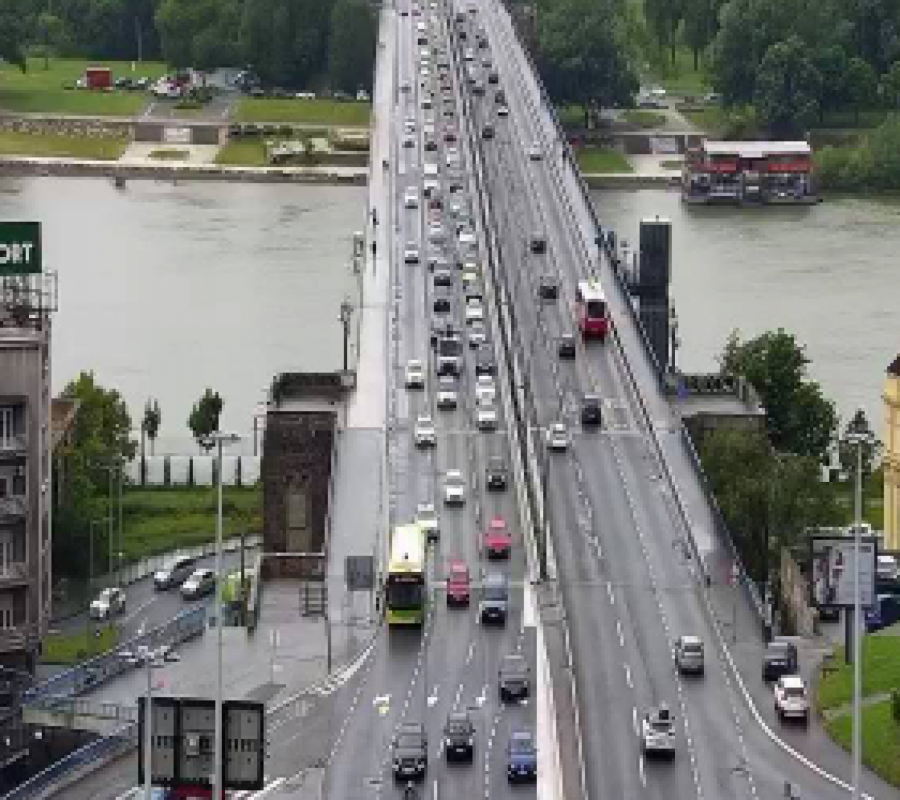 TOTALNI KOLAPS U SAOBRAĆAJU Gužve na mostovima, Autokomandi... (FOTO)
