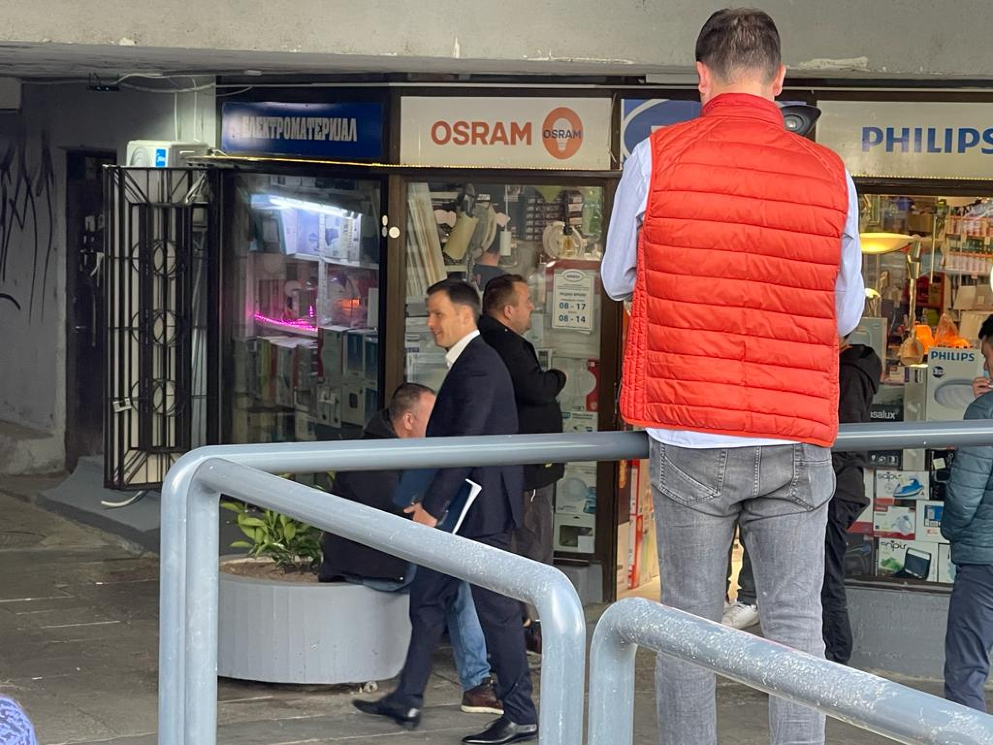 VUČIĆ OBJAVIO VAŽNE VESTI 4.000 delegata će birati novo rukovodstvo SNS (FOTO/VIDEO)