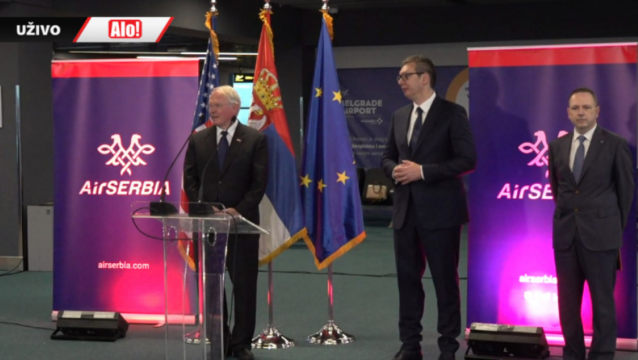 Predsednik Vučić prisustvuje ispraćaju prvog leta "Er Srbije" za Čikago na Aerodromu "Nikola Tesla"