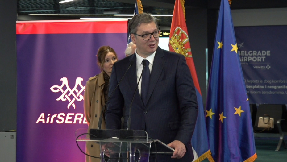 Predsednik Vučić prisustvuje ispraćaju prvog leta "Er Srbije" za Čikago na Aerodromu "Nikola Tesla"