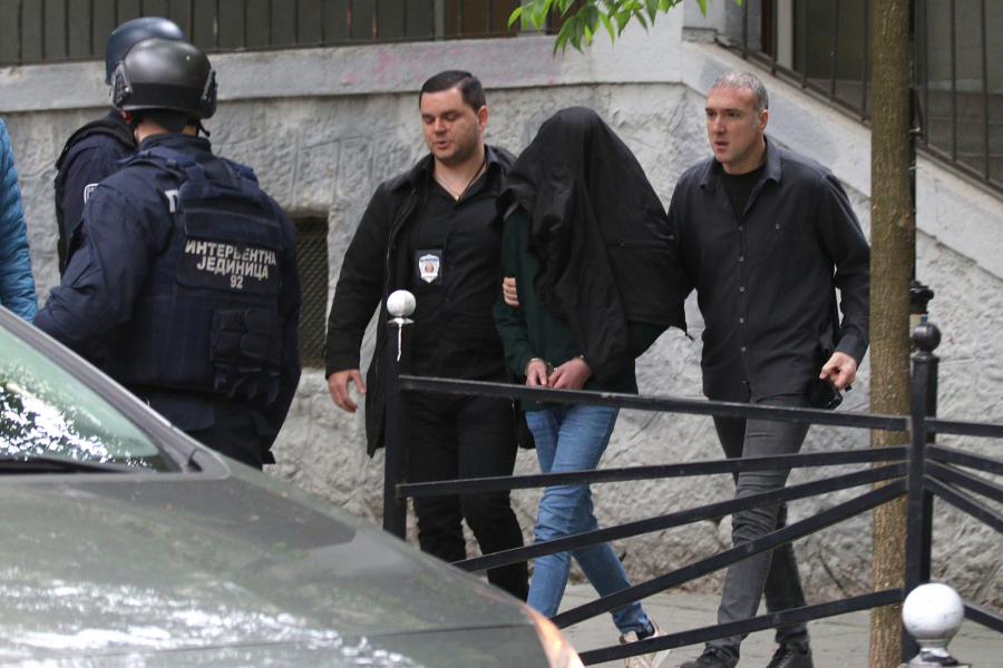 DEČAK UBICA PUCAO KAO SPECIJALAC Najnovija istraga balističara potvrdila: K. K. je bio vrhunski obučen!