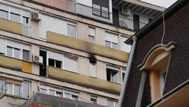LOKALIZOVAN POŽAR NA DORĆOLU Kuhinja u stanu na 11. spratu potpuno izgorela (FOTO)