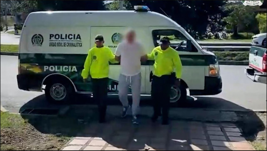 SRPSKI NARKO-BOS POBEGAO POLICAJCIMA U KOLUMBIJI Tražio da ga puste da kupi vodu, a onda je usledila filmska scena! (FOTO)