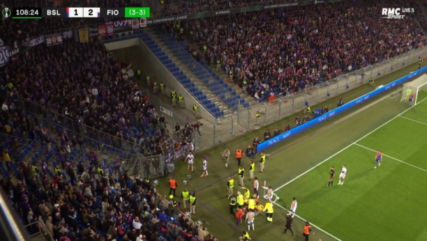 DRAMA U ŠVAJCARSKOJ Prekinut meč Bazela i Fjorentine (FOTO)