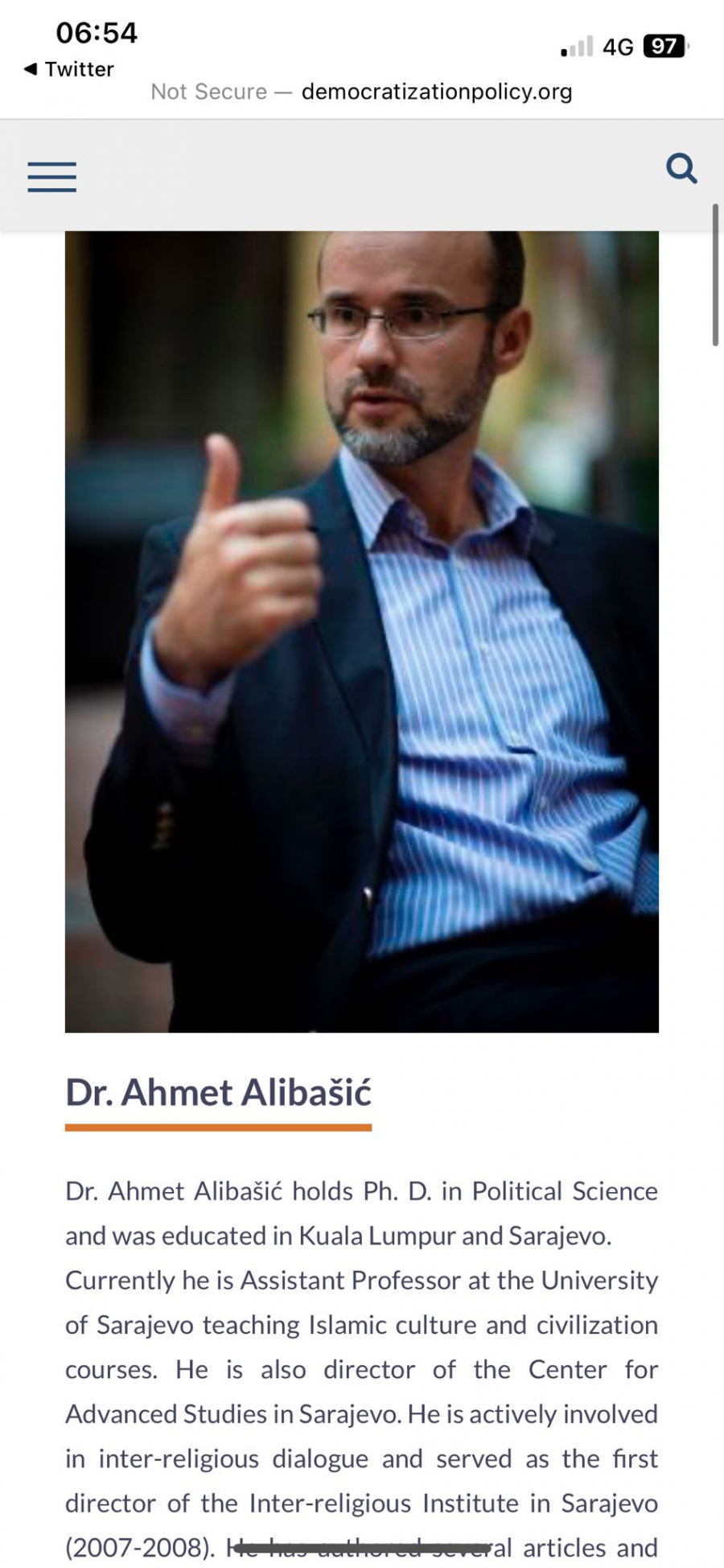 EVO KO STOJI IZA NAPADA U SENATU NA SRBIJU I VUČIĆA Arminka Helić - tvorac rezolucije o genocidnim Srbima! (FOTO)