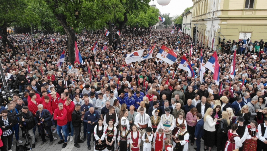 NE BRINITE, HRVATI, ZA VUČIĆEV MITING Nije on falsifikovao broj ljudi, već Šolakovi štićenici u Srbiji!