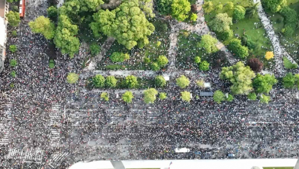 POZIVAJU NA OKUPACIJU, BLOKADU I ŠTRAJKOVE Evo šta se deli na lažnom protestu protiv nasilja (FOTO)