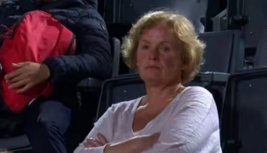 OVO JE MNOGIMA PROMAKLO Cicipas izbacio majku iz lože, a ovo je razlog (FOTO)