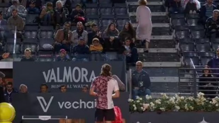 OVO JE MNOGIMA PROMAKLO Cicipas izbacio majku iz lože, a ovo je razlog (FOTO)