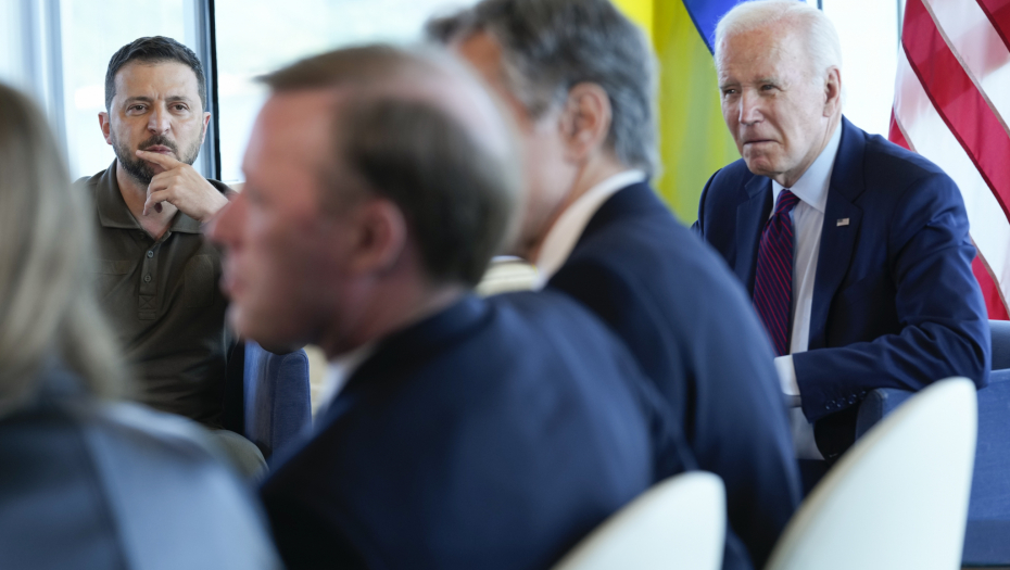 KRIV JE PREVODILAC! Evo šta je Zelenski rekao o padu Bahmuta (VIDEO)