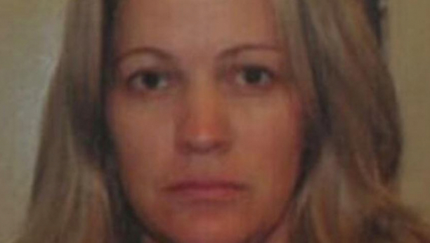 Profesorka matematike uhapšena zbog odnosa sa učenikom srednje škole!