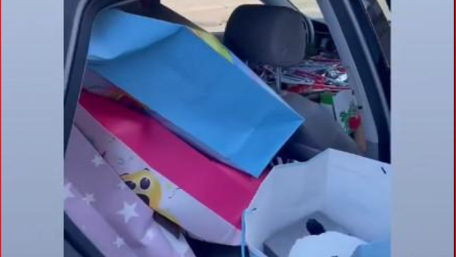 Taki doneo poklone za Maju 