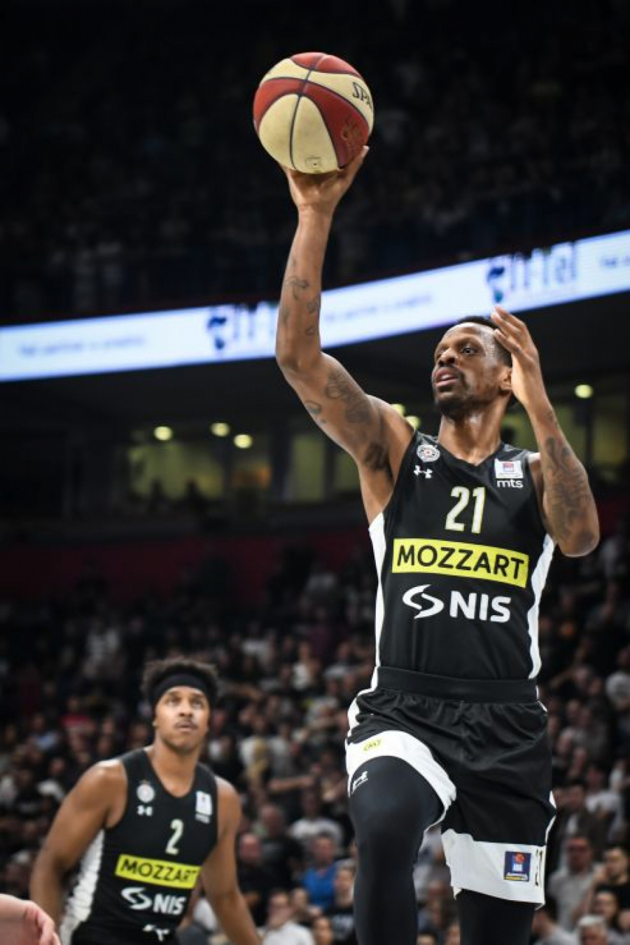 CRNO-BELA LEKCIJA STUDENTIMA ZA POLUFINALE ABA LIGE Partizan u 