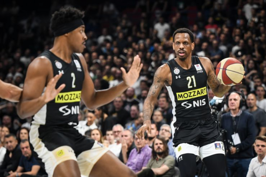 CRNO-BELA LEKCIJA STUDENTIMA ZA POLUFINALE ABA LIGE Partizan u 