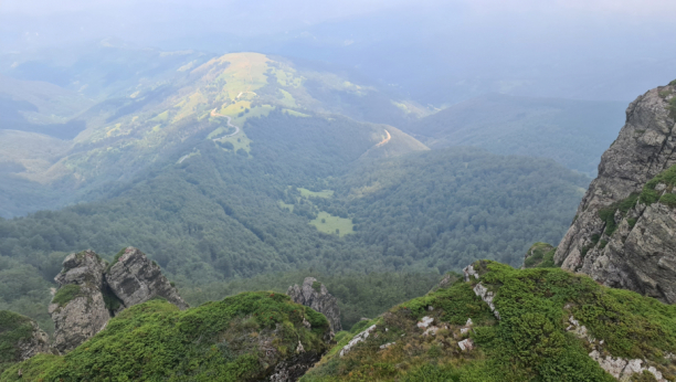 STARA PLANINA Veličanstvena lepotica, koju morate posetiti, ODUŠEVIĆE vas CRKVA u steni jedinstvena po OVOM