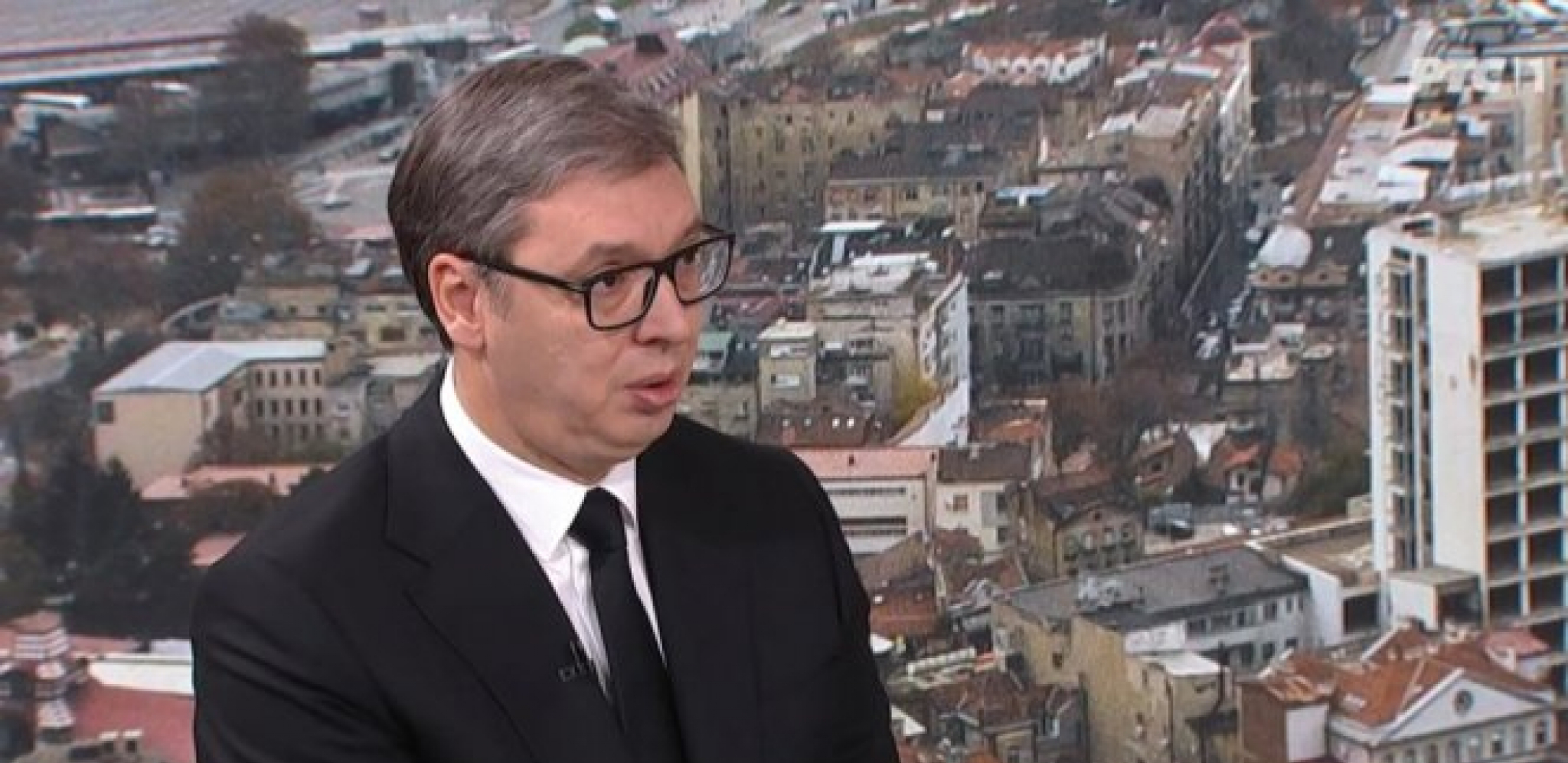 KO NE PREDA ORUŽJE, 15 GODINA ROBIJE Vučić: Ne uzimamo imena, i nećemo da uzimamo