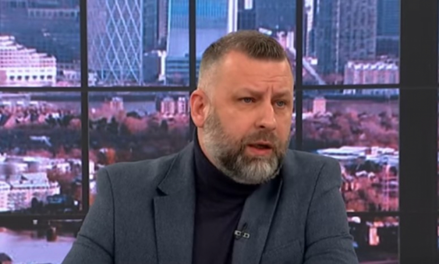 EKSTREMISTA AZEM KURTAJ KOJI JE PUCAO NA SRPSKU DECU PONOVO U AKCIJI Dalibor Jevtić: Neće me uplašiti!