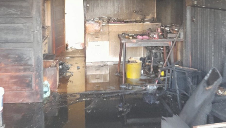 UŽAS U UŽICU Buknuo požar u porodičnoj kući (FOTO)