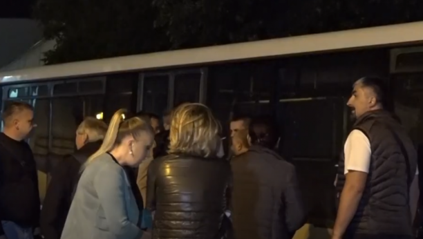 PORUKA MIRA Građani Leposavića poručili da su krenuli na narodni skup "Srbija nade" (VIDEO)