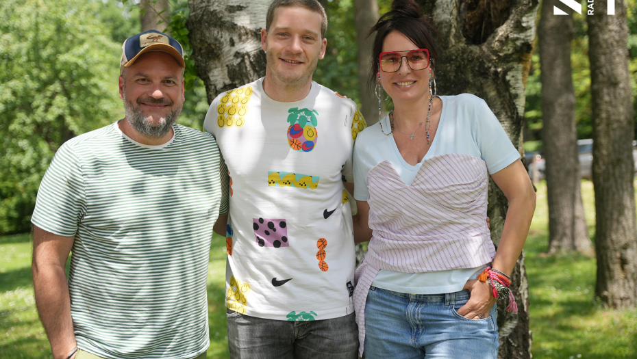 "TEŠKO JE ODGOVORITI, UŽIVO SMO..." Aleksandar Radojičić gost Radija S