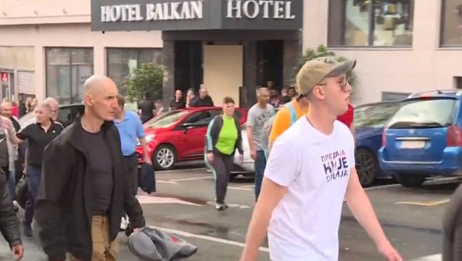 PREDAJA NIJE OPCIJA! Danilo Vučić krenuo na skup "Srbija nade" i poslao jasnu poruku svim građanima! (FOTO)