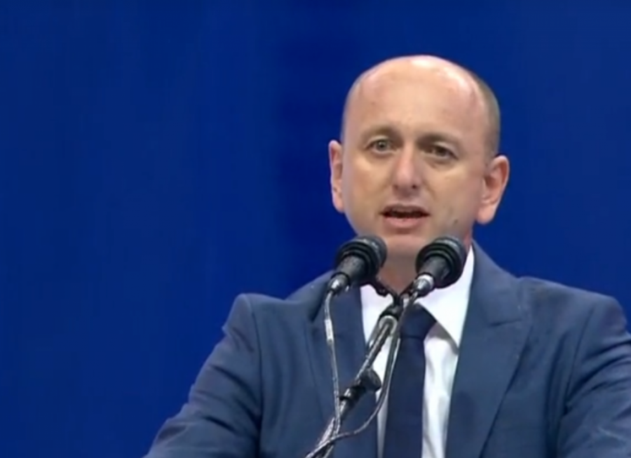 POKRENUTA PETICIJA Narod u Crnoj Gori traži oduzimanje mandata Spajiću