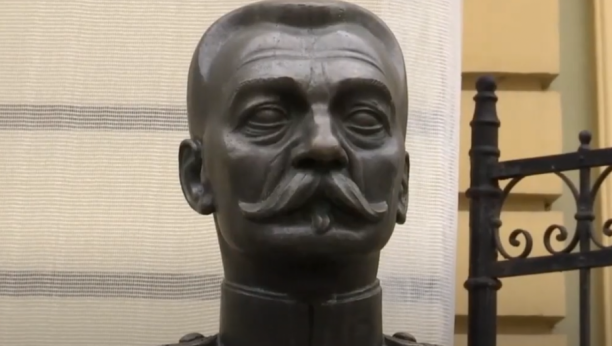 O NJIMA SE I ĆUTALO I ŠUŠKALO: Ovako je počela ljubavna veza Jelisavete Karađorđević i Mome Kapora!