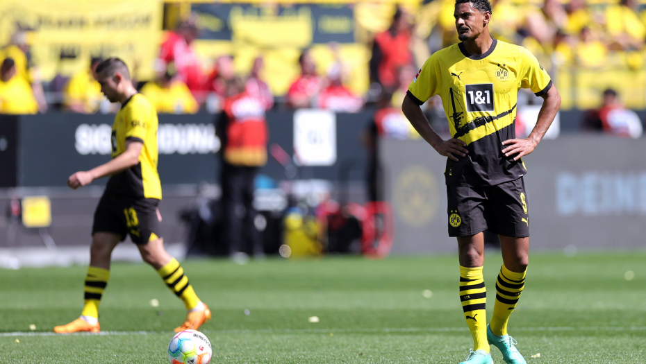 DORTMUND SE SAMOUNIŠTIO Bajern odbranio titulu u ludnici kakvu Bundesliga ne pamti