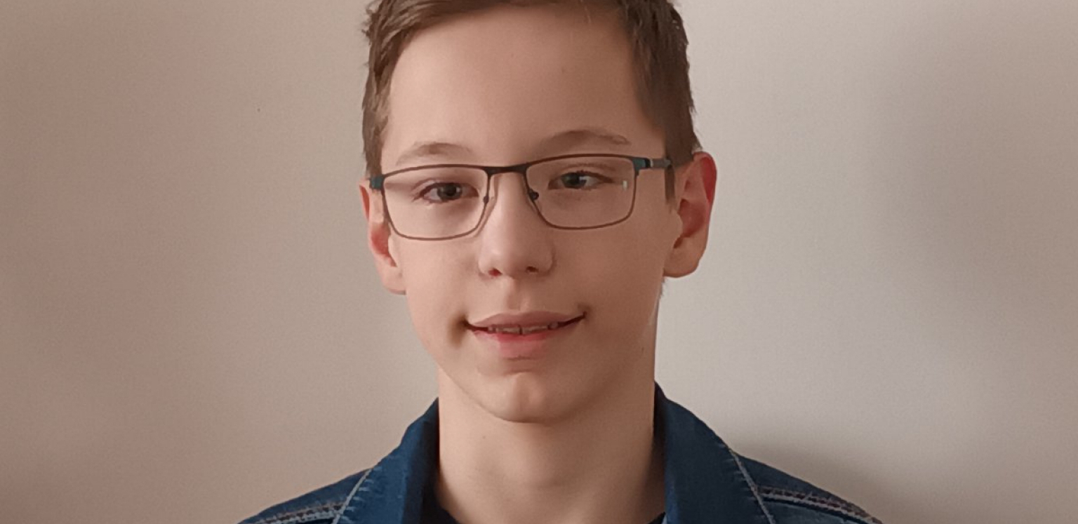 ZA PRIMER! Danilo Zarić (14) iz Ivanjice piše pesme i nema nijedan profil na društvenim mrežama: Kad bismo više čitali, svet bio bio bolje mesto