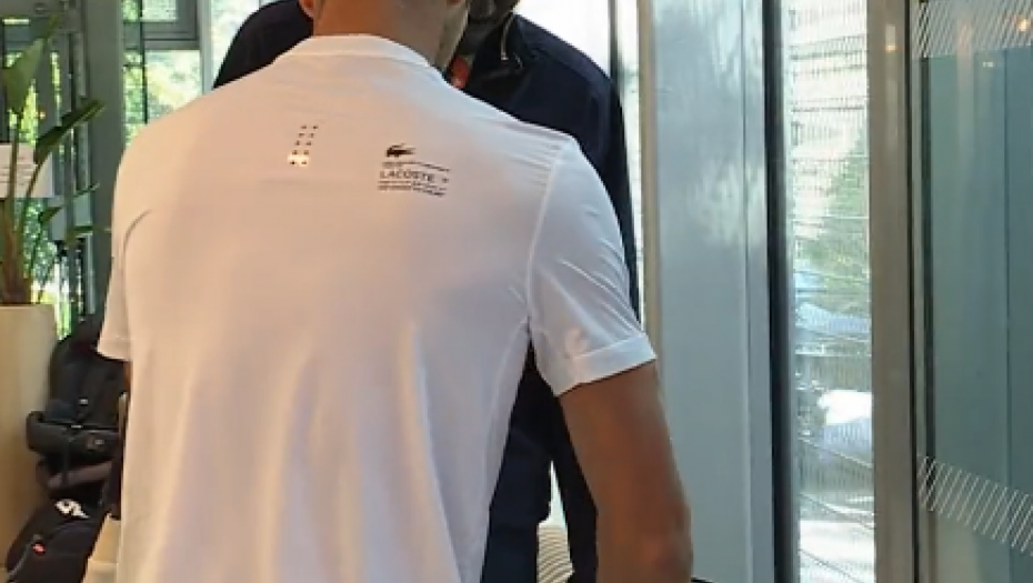 PRAVILA SU PRAVILA Novače, šta to imaš u torbi? Pretres i za najvećeg