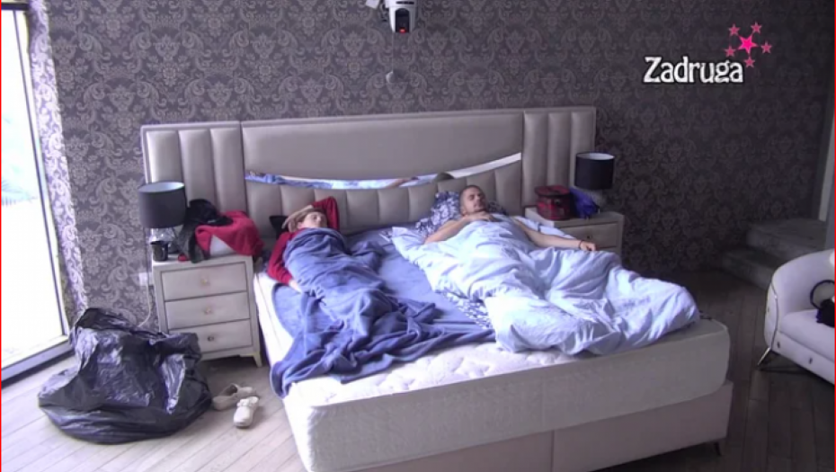 Divna i Bilal u krevetu 