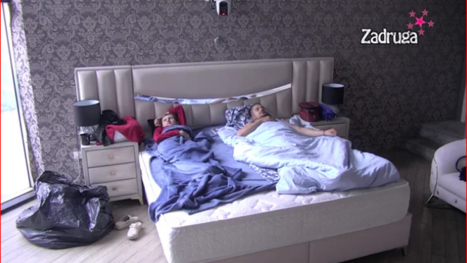 Divna i Bilal u krevetu 