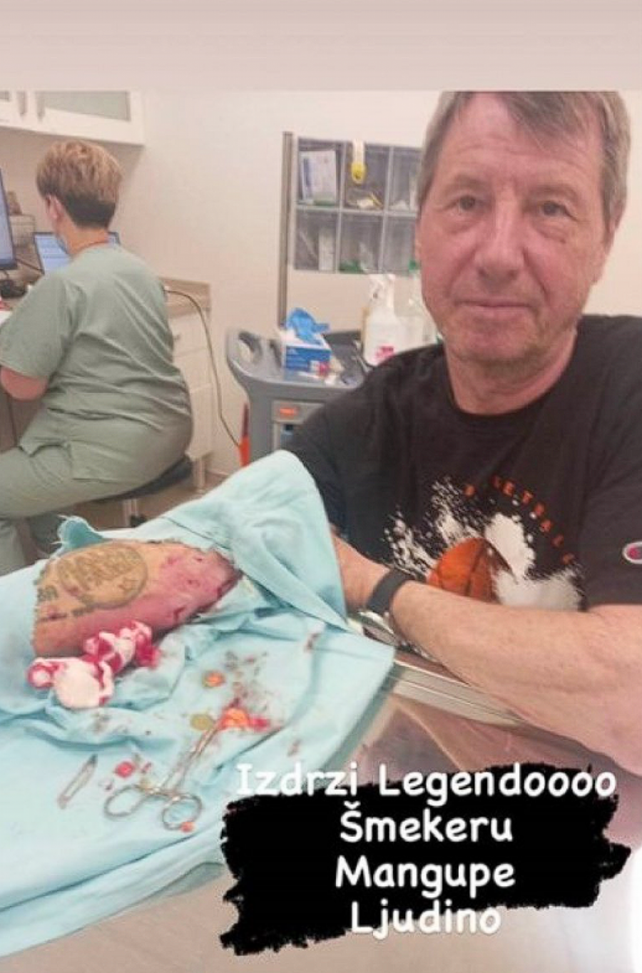 Moki Slavniću ruka u ranama