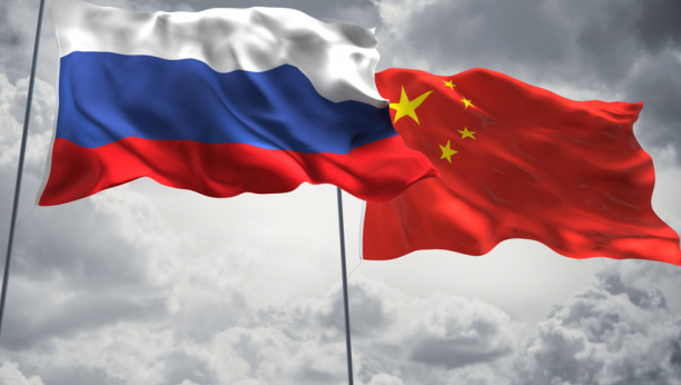 Rusija i Kina zastave