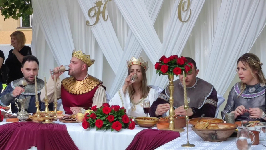 Srednjovekovno venčanje u Lazarici
